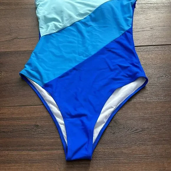 Color block NWOT Swimming Suit, full coverage, padded bra and high back. - Picture 3 of 8